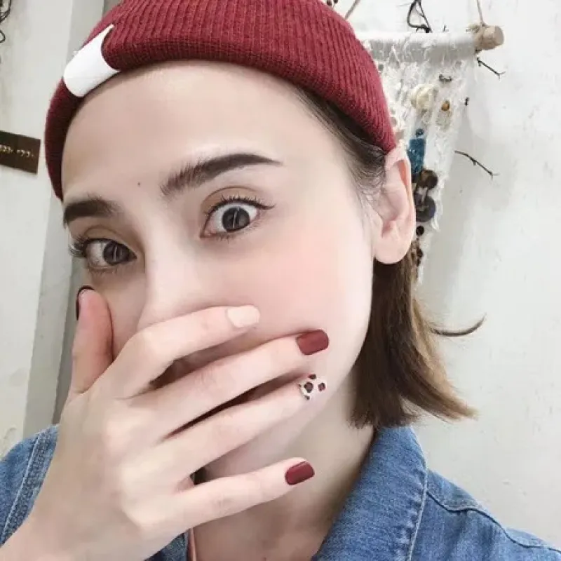 Тонкие накладные ногти многоразовые, без следов, легко снимаются