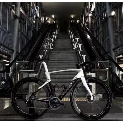 Профессиональный карбоновый шоссейный велосипед Pinarello F12