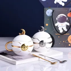 Керамическая кружка «Космонавт» с крышкой и ложкой, для кофе и молока