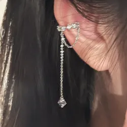 Серьги-клипсы длинные с кисточками и цирконием, металлические