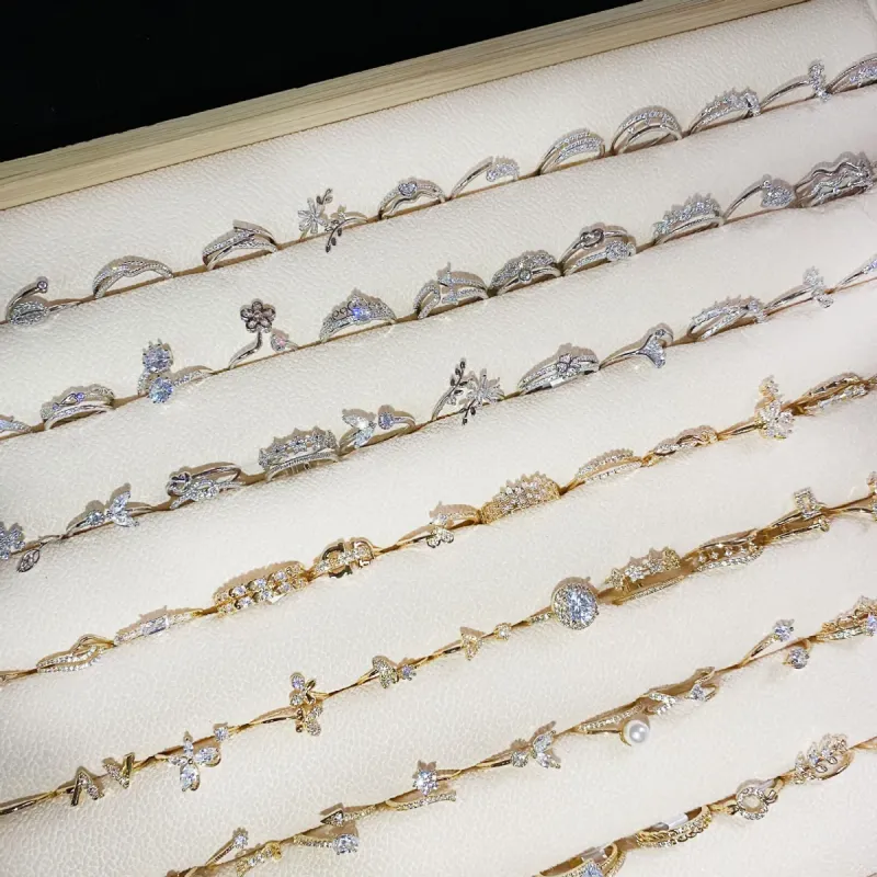 Кольцо женское 18K, частично открытое, с цирконием, регулируемое