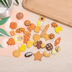 Набор смоляных украшений для DIY в зелёных тонах: торт, мороженое, пончик