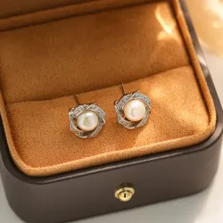 Серьги-гвоздики из серебра 925 пробы с жемчугом и цирконием, женские